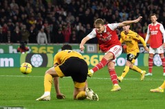 伯恩茅斯队备战攻略：开局抢分关键，伊劳拉强化快速反击